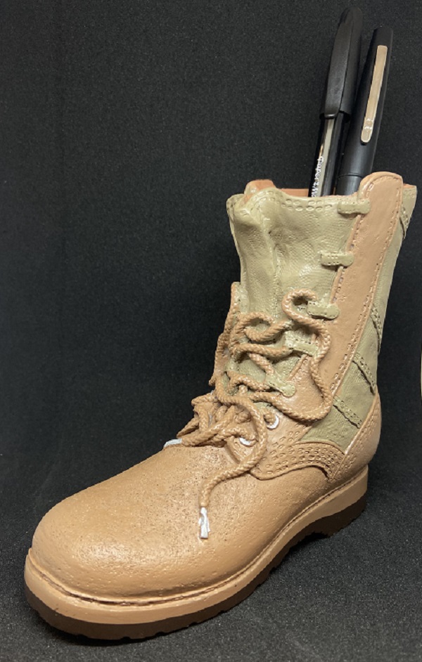 plek salaris Denemarken Boots Of Heroes Desert Storm era - 82nd Airborne Division Museum