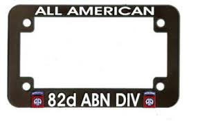 2 PCS US 82nd Airborne Division License Plate Frames Black Aluminum 82nd Airborne Veteran License Plate Holder License Plate Protection with Screw Set 