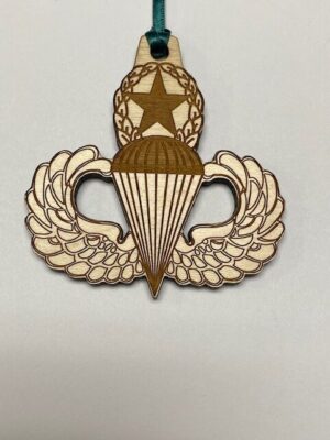 MASTERWINGS WOOD ORNAMENTS